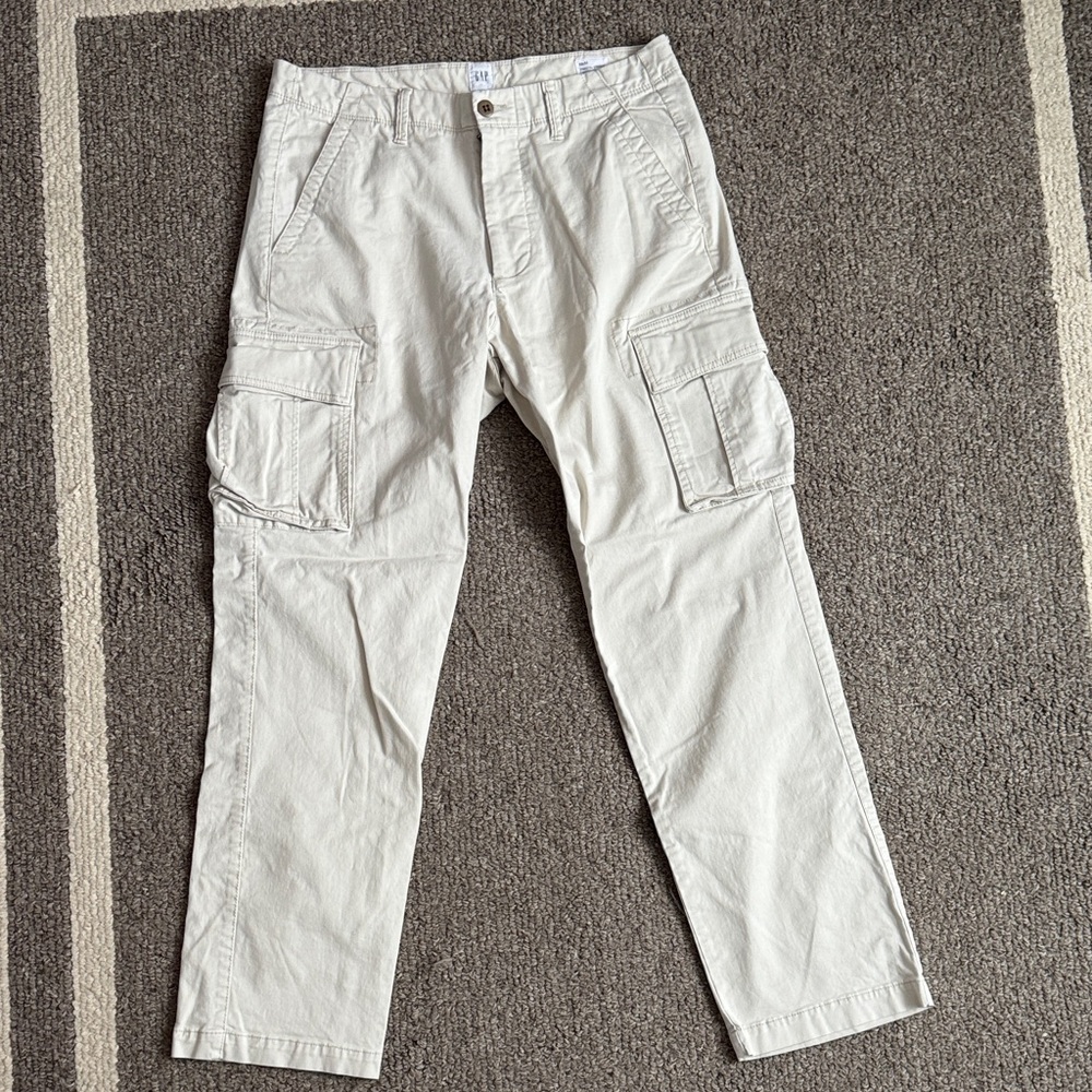 GAP Men's Cream Cargo Pants